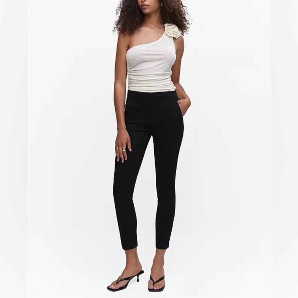 ON SALE! Cropped Black Skinny Trousers by Mango